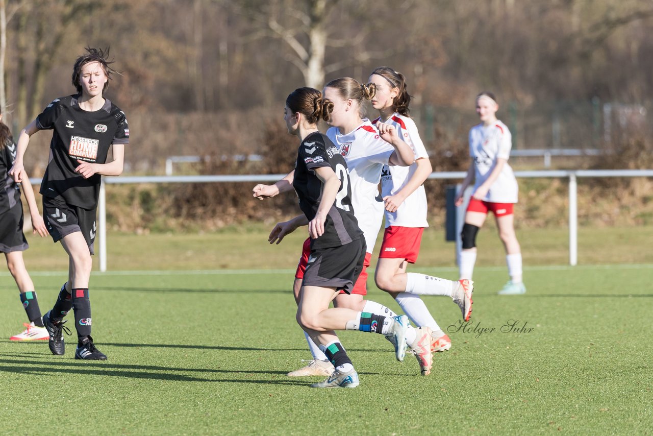 Bild 180 - wBJ SV Wahlstedt - SV Henstedt Ulzburg : Ergebnis: 0:1